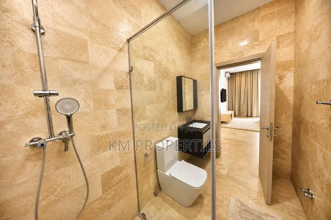 Fully-Furnished 1 Bedroom Hall APT