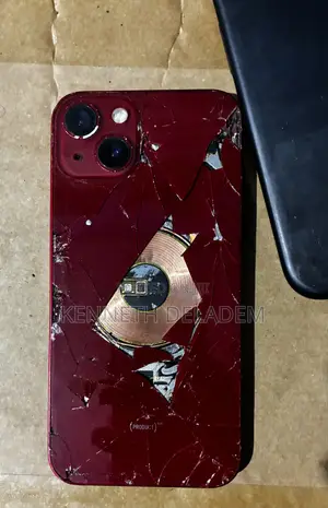 Apple iPhone 13 512 GB Red