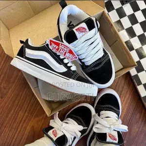Vans Knu Skool