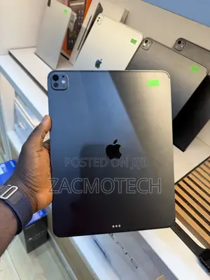 Apple iPad Pro 13 (2025) 512 GB Black