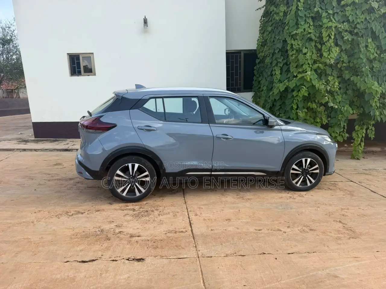 Nissan Kicks SR 2024 Blue