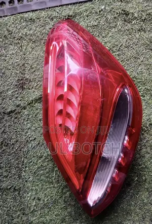 2015,2016,2017,2018 Mercedes-Benz C-Class (W205/C300) Taillight.