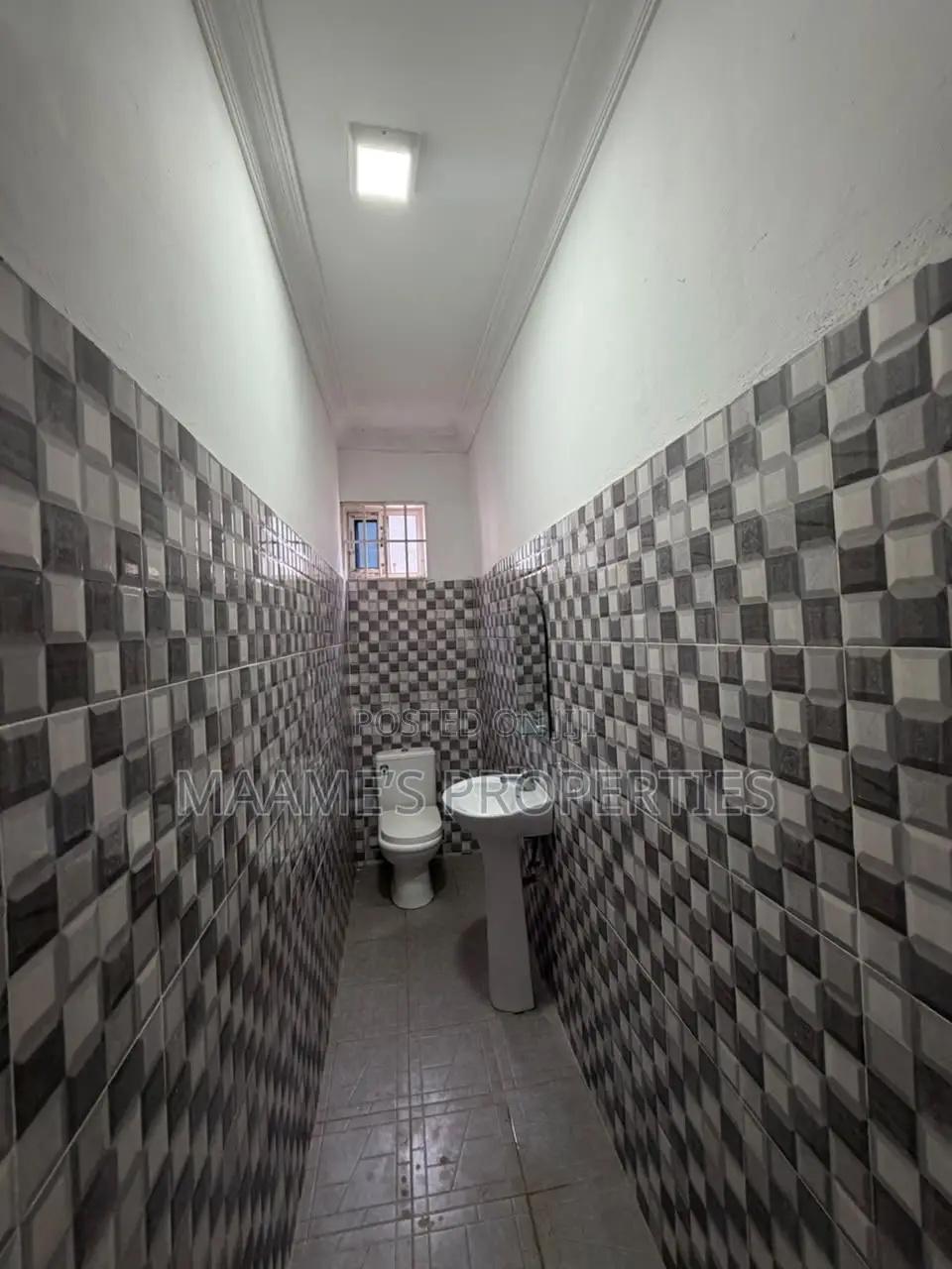 2bdrm Apartment in Madina for rent