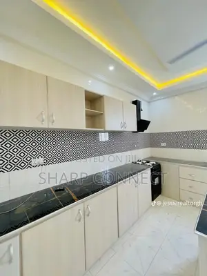 3bdrm House in Sharp-Connect, Adade for rent