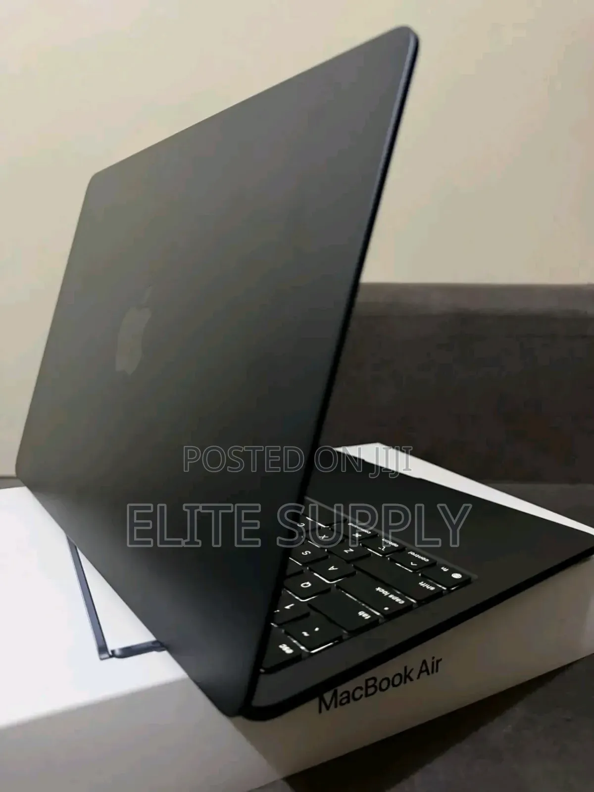 New Laptop Apple MacBook Air 2026 M5 16GB Apple M5 SSD 512GB