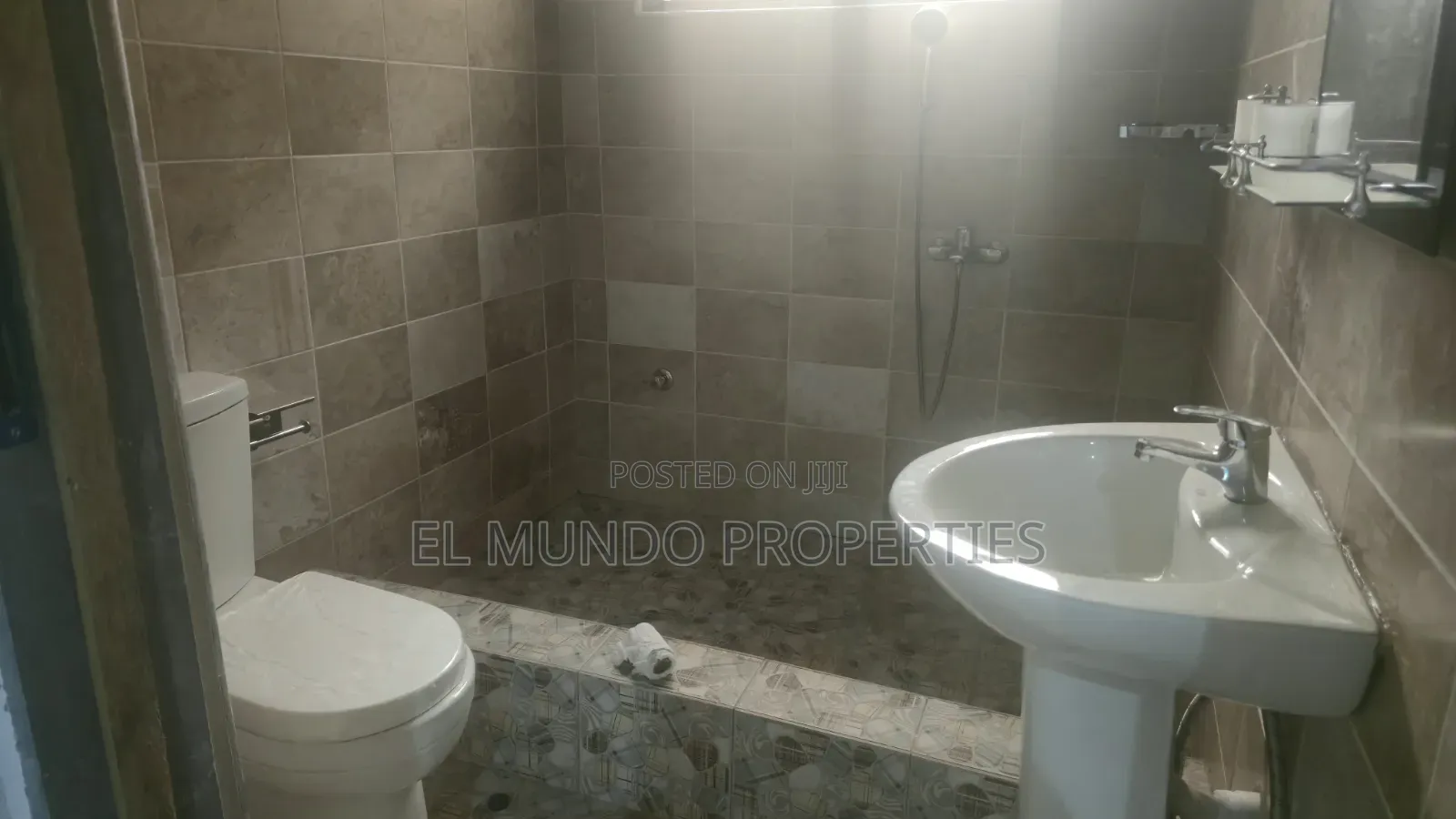 2bdrm Apartment in Ipo Container, Kumasi Metropolitan for rent