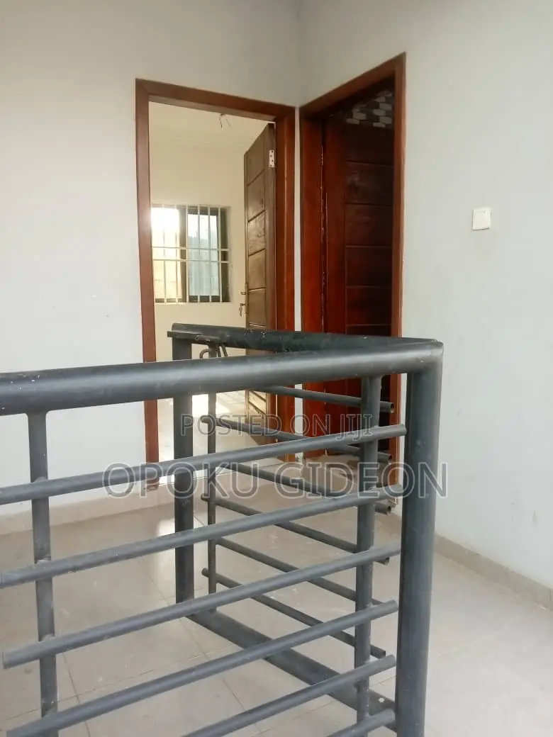 1bdrm Apartment in Oduman Junction, Manhean for rent