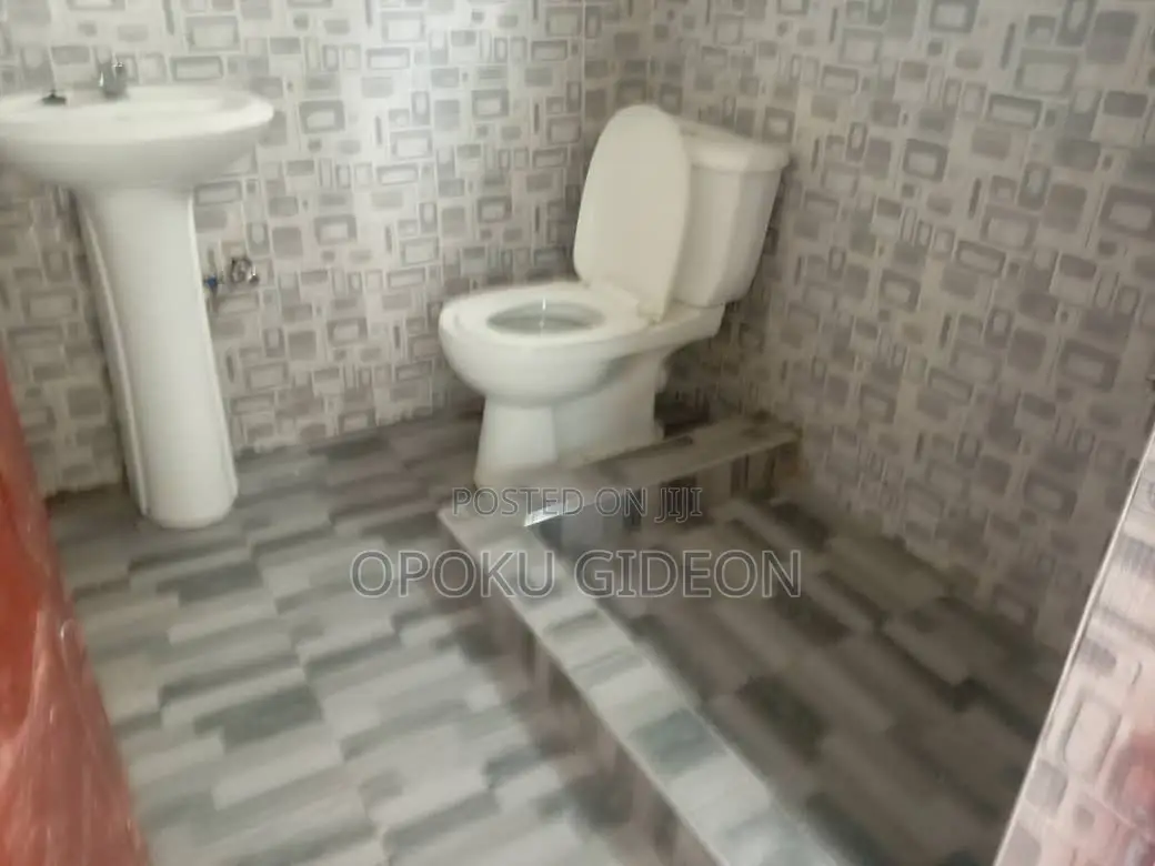 1bdrm Apartment in Oduman Junction, Manhean for rent