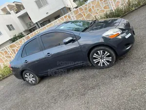 Toyota Yaris 2009 Gray