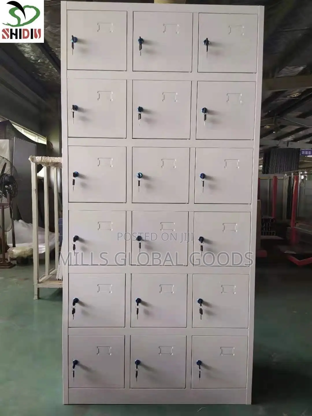 18 Doors Locker Cabinet