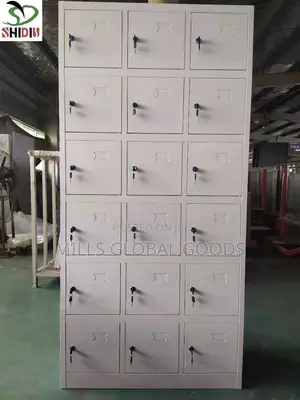 18 Doors Locker Cabinet