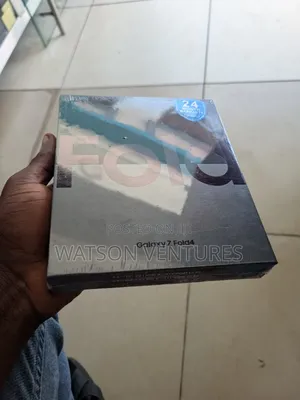 New Samsung Galaxy Z Fold4 256 GB Bronze