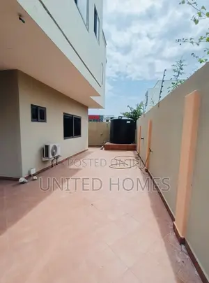 5bdrm House in Teshie for rent
