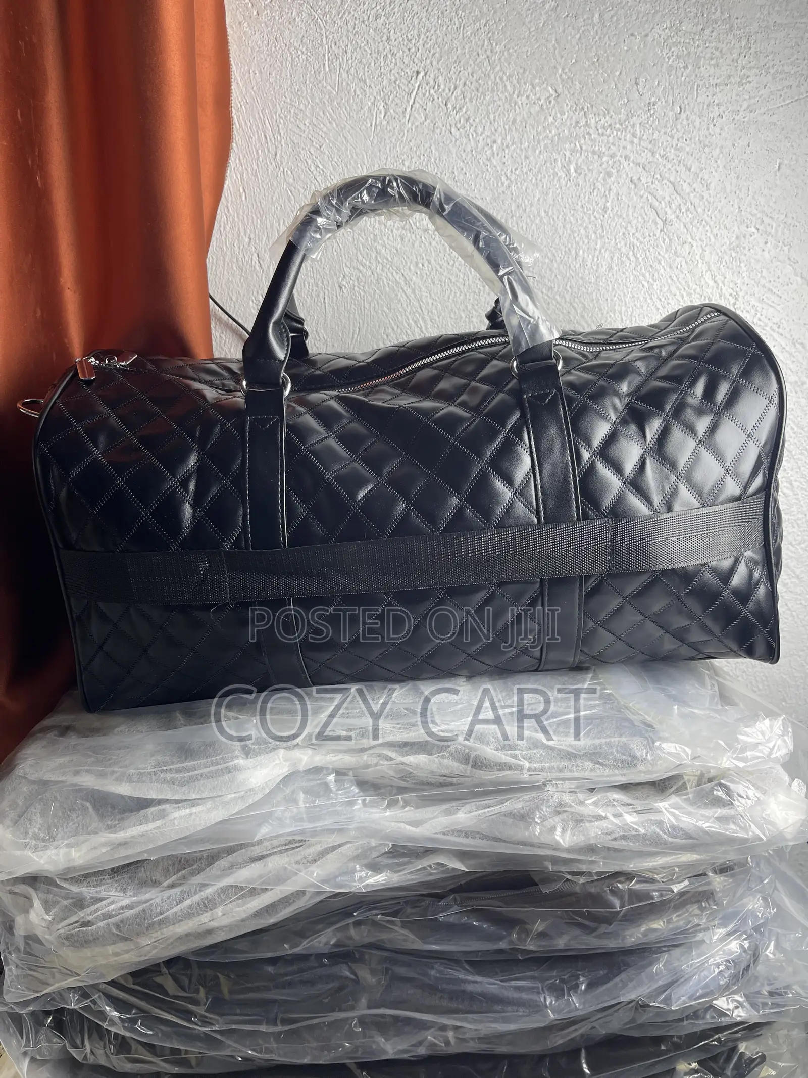 Leather Traveling Bag / Duffel Bag