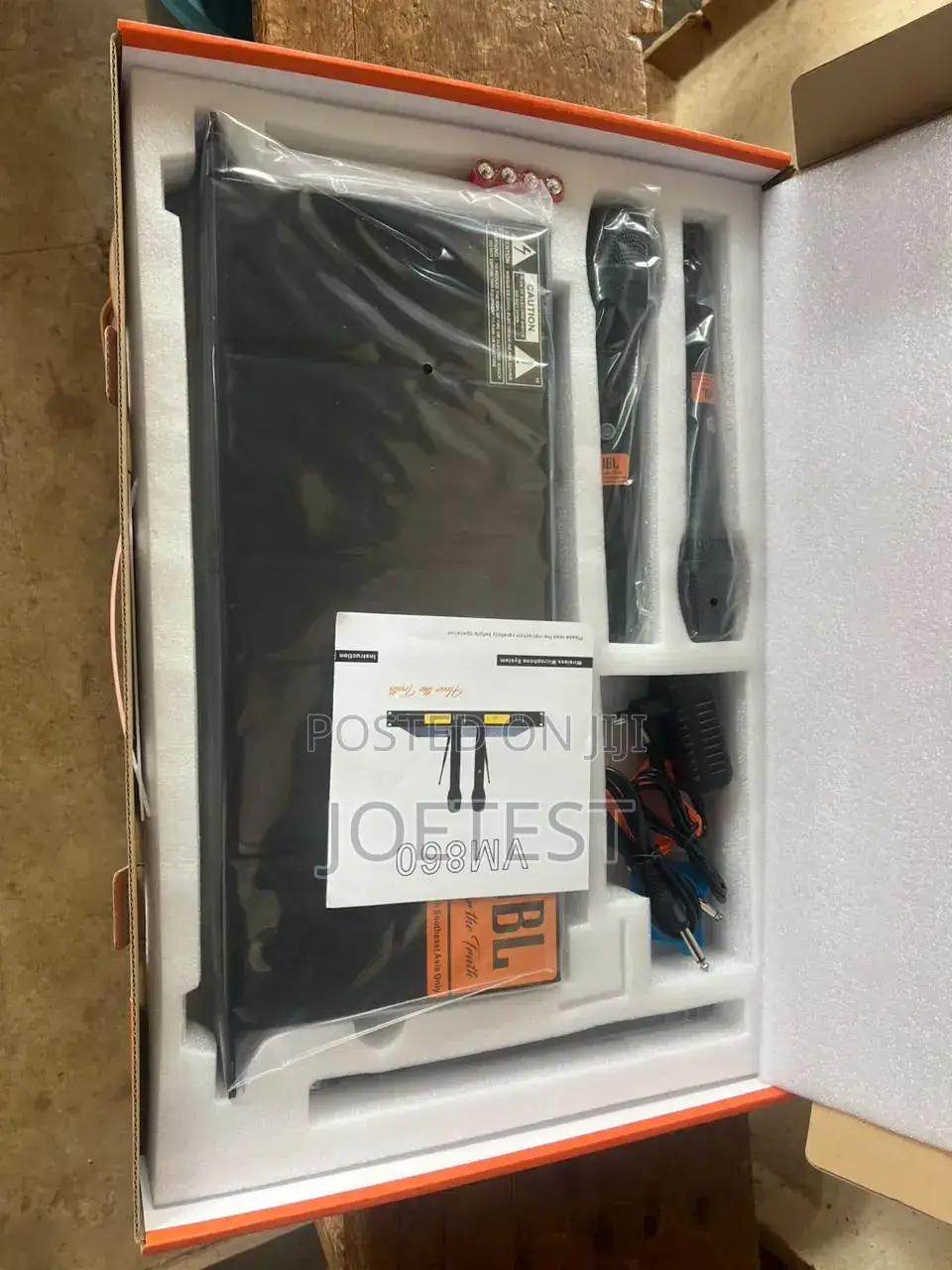JBL Cordless Microphone
