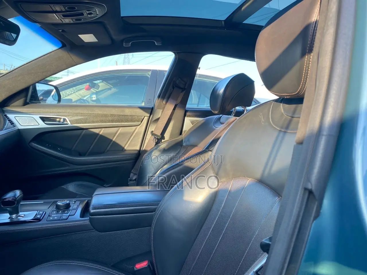 Hyundai Genesis 2018 Blue