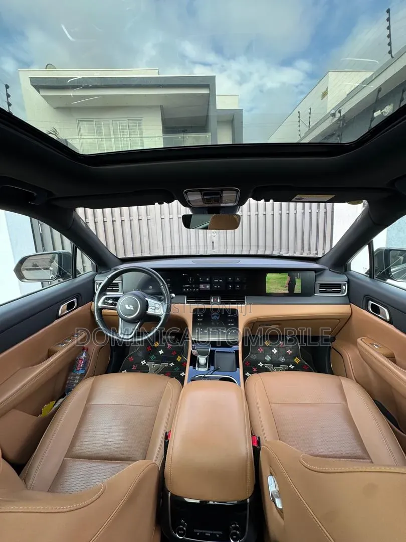 Li Auto One 2022 Gray