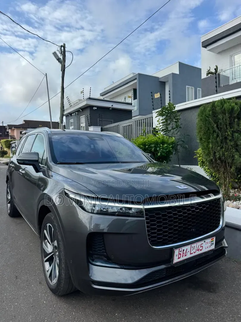 Li Auto One 2022 Gray