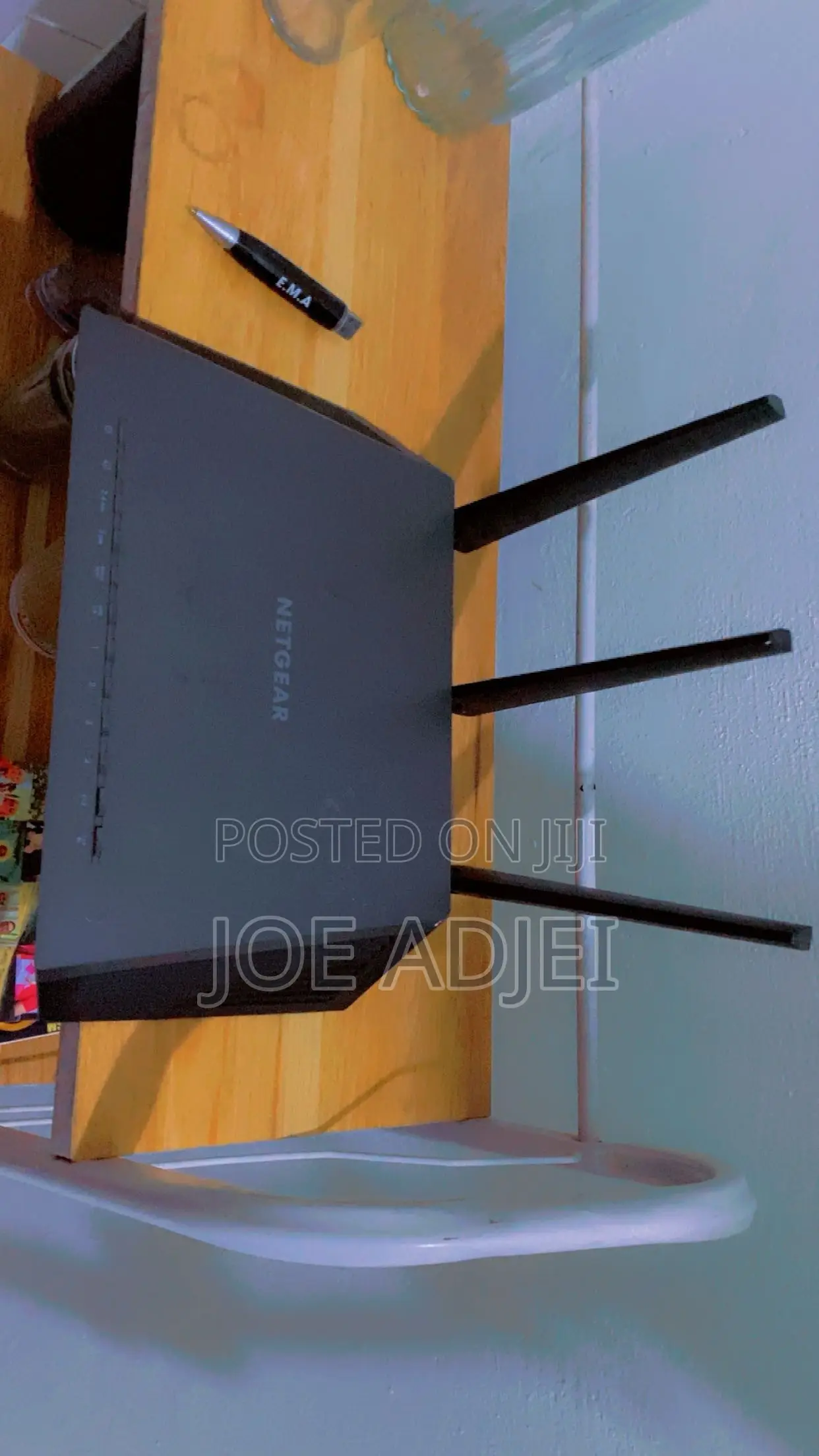 NetGear Nighthawk AC1900 Smart WiFi Router (R7000)