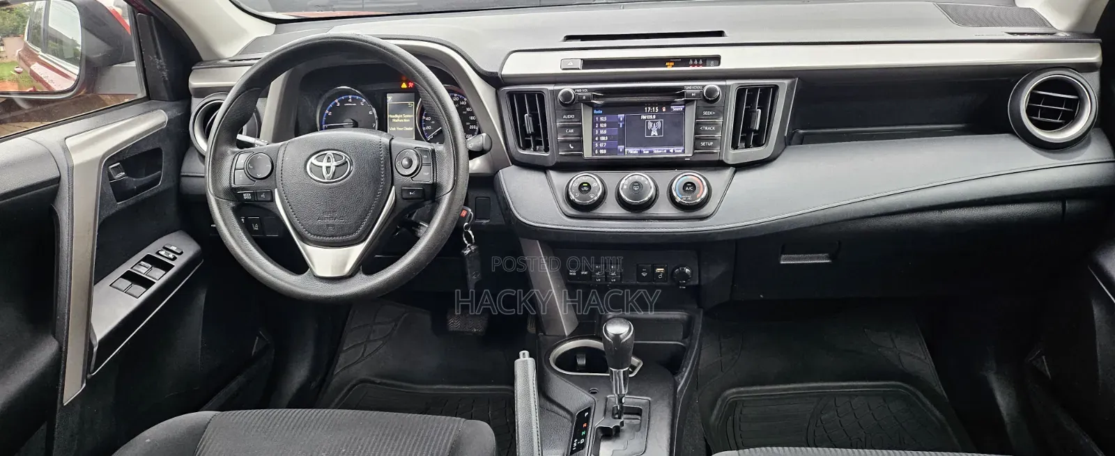 Toyota RAV4 LE 4dr SUV (2.5L 4cyl 6A) 2018 Red