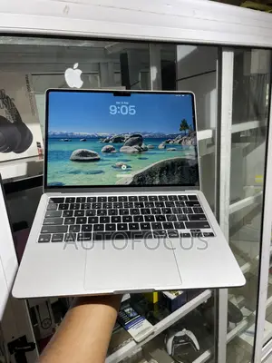 Laptop Apple MacBook Air 2024 M3 16GB Apple M3 SSHD (Hybrid) 256GB