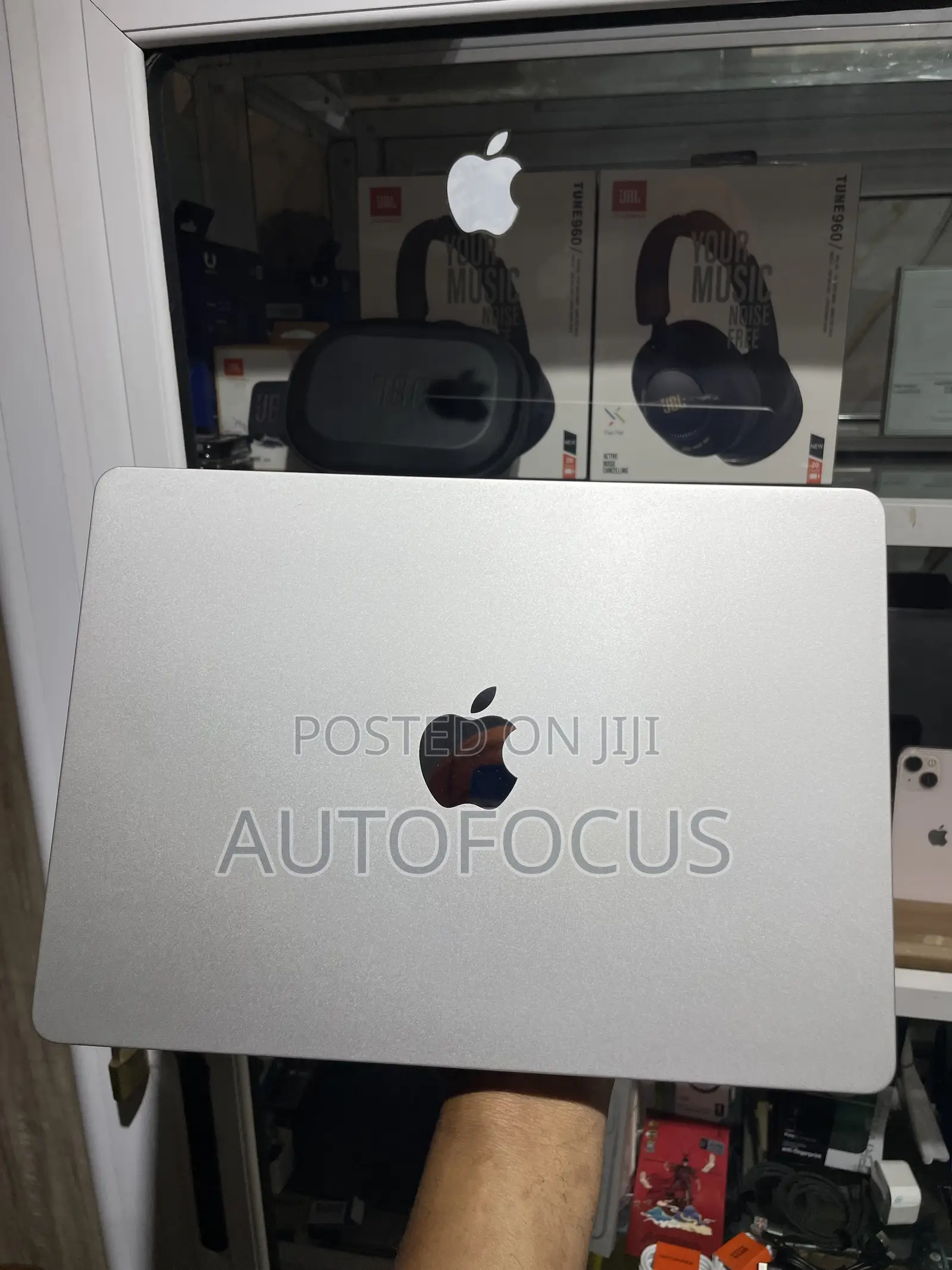 Laptop Apple MacBook Air 2024 M3 16GB Apple M3 SSHD (Hybrid) 256GB