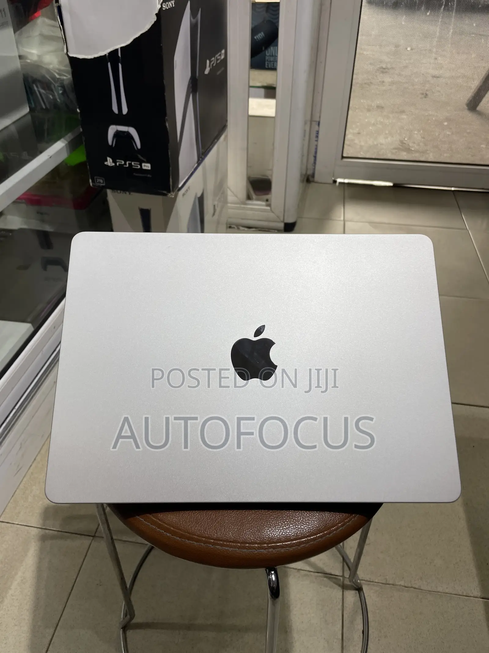 Laptop Apple MacBook Air 2024 M3 16GB Apple M3 SSHD (Hybrid) 256GB