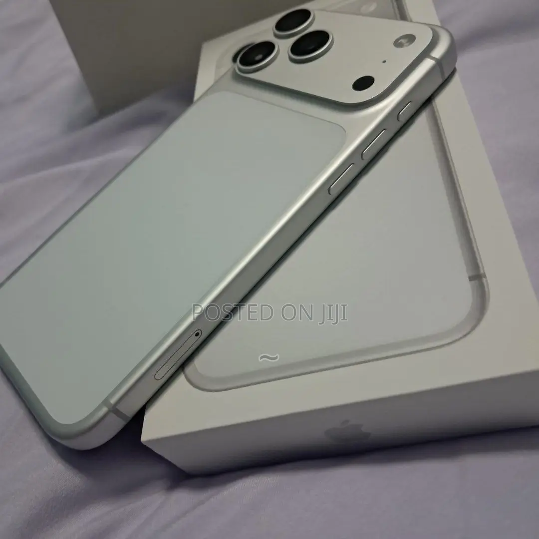 New Apple iPhone 17 Pro Max 512 GB White