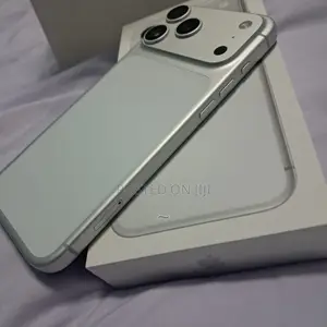 New Apple iPhone 17 Pro Max 512 GB White