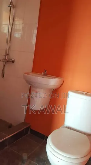 Studio Apartment in Last Stop for rent