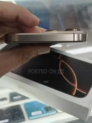 Apple iPhone 16 Pro Max 512 GB Gold