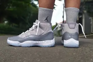 Air Jordan 11 Retro 'Cool Grey'