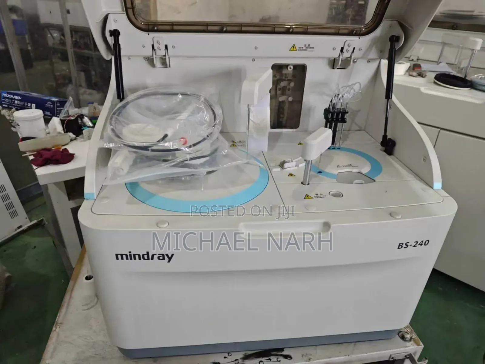 Fully Automated Biochemistry Analyzer