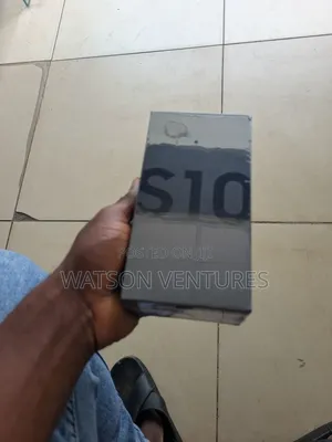 New Samsung Galaxy S10 128 GB Black
