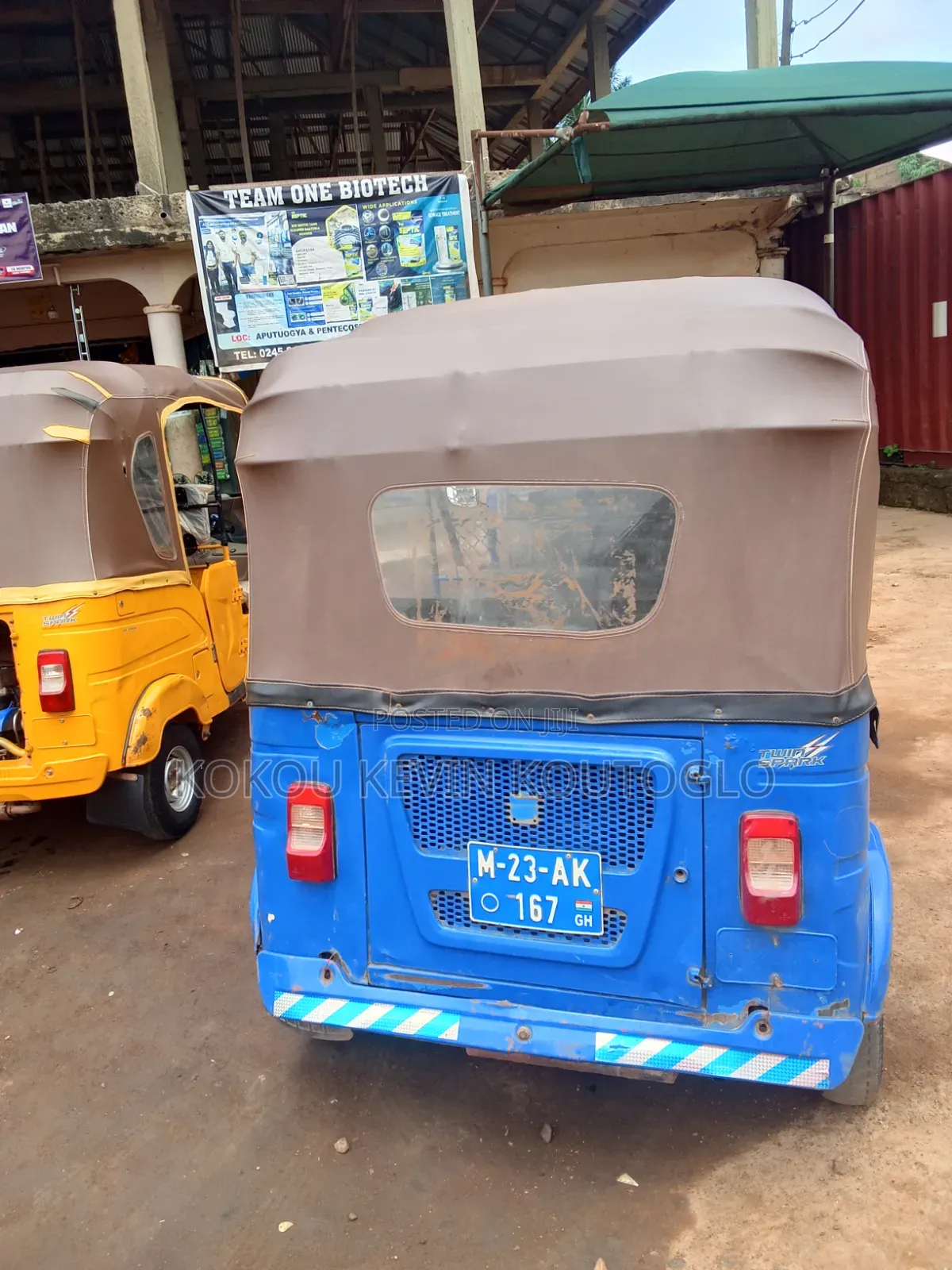 Bajaj RE 2023 Blue