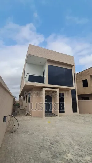 4bdrm House in Comm 26 Borteyman, Community 25 for sale