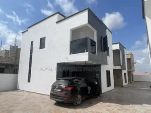 3bdrm Townhouse/Terrace in Royals Footprints, Ashaley Botwe for sale