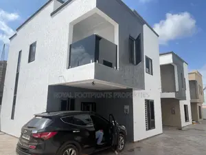 3bdrm Townhouse/Terrace in Royals Footprints, Ashaley Botwe for sale