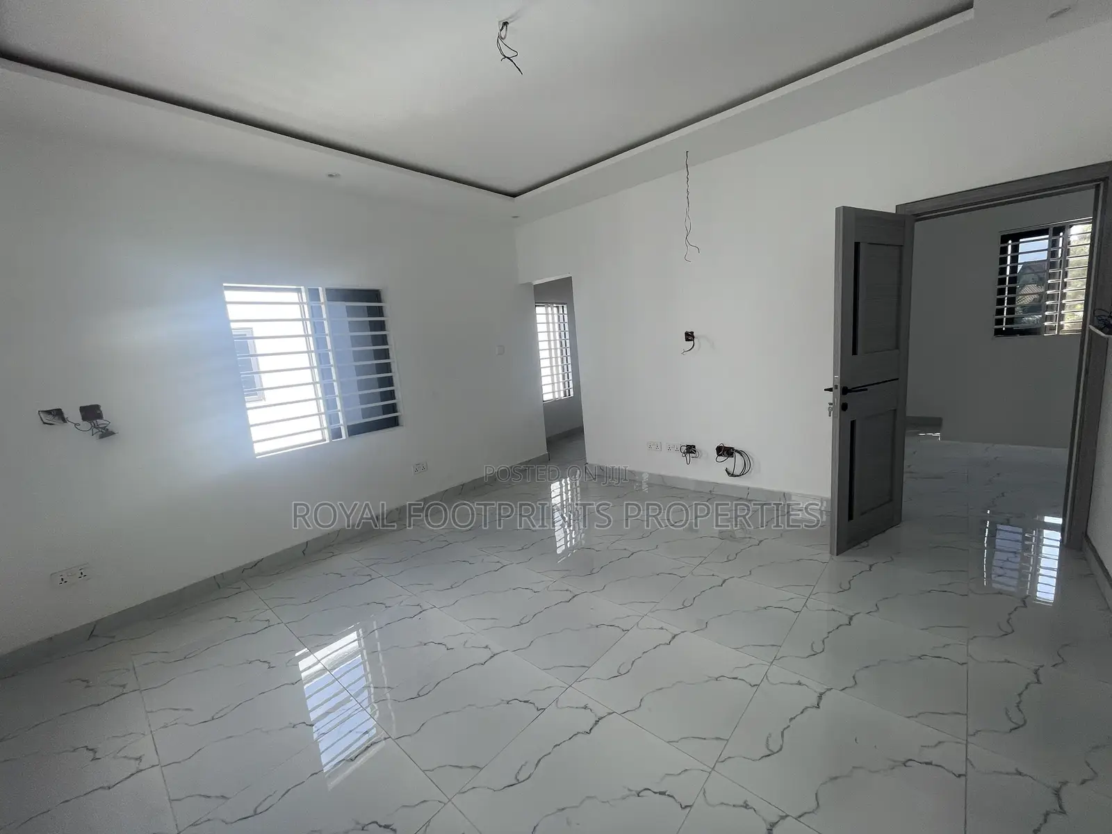 3bdrm Townhouse/Terrace in Royals Footprints, Ashaley Botwe for sale