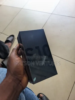 New Samsung Galaxy S10e 128 GB Rose Gold