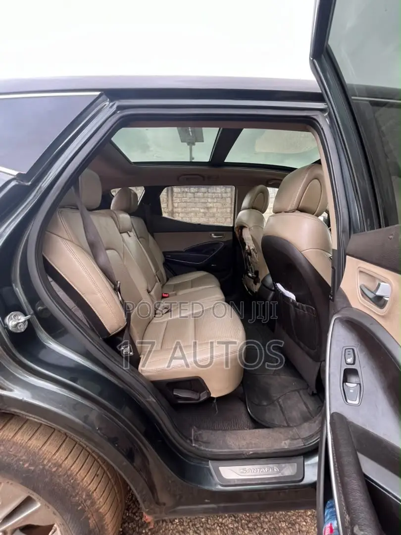 Hyundai Santa Fe 2017 Black