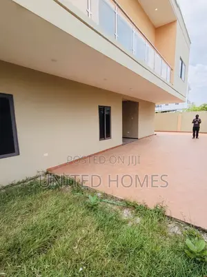 5bdrm House in Teshie for rent