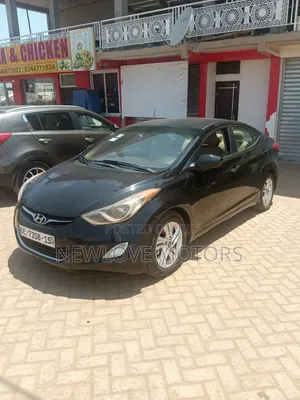 Hyundai Elantra Limited Sedan FWD (1.8L 4cyl 6A) 2013 Black