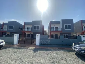 3bdrm House in Ashaley Botwe, Little Roses Area for rent