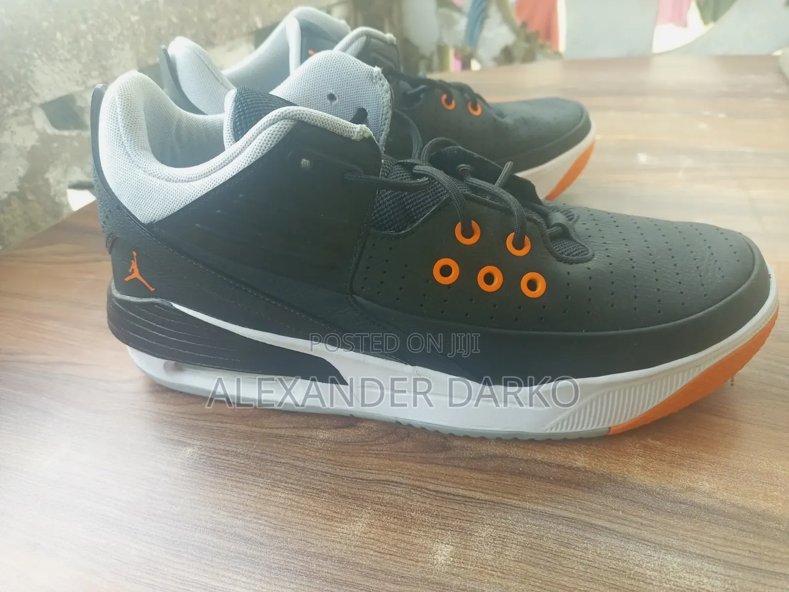 Nike Jordan Max Aura 5