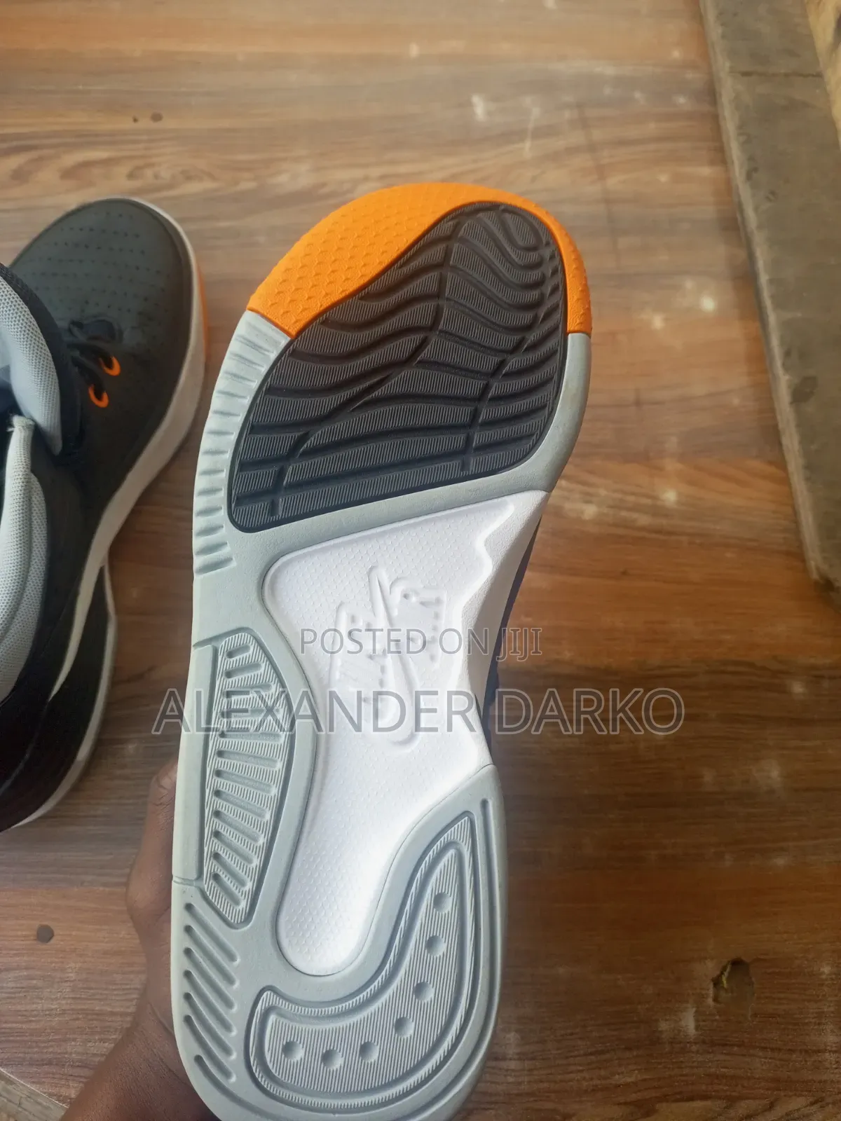 Nike Jordan Max Aura 5