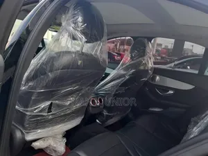 Mercedes-Benz C300 2016 Black