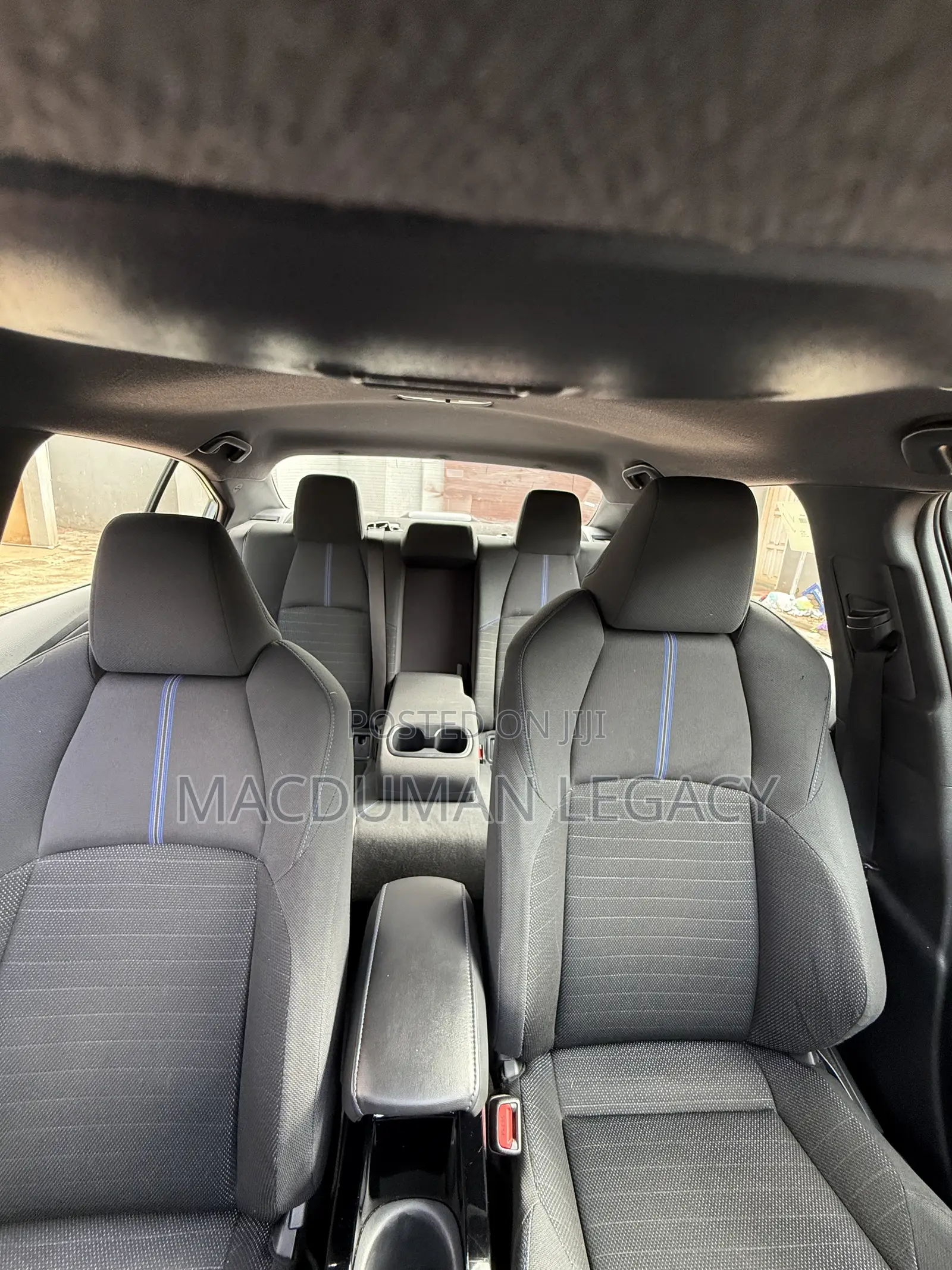 Toyota Corolla SE 2020 Blue