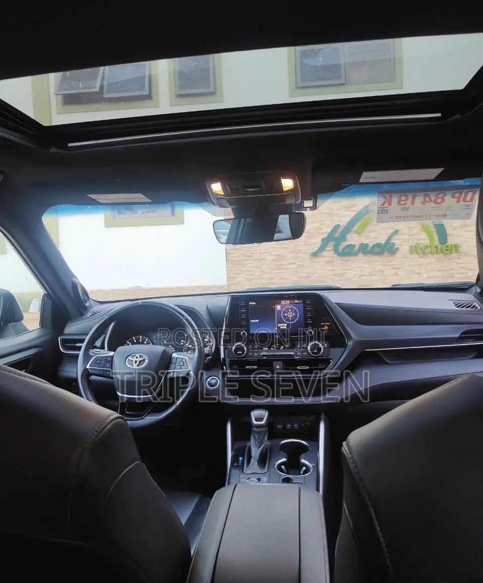 Toyota Highlander XSE AWD 2023 Black