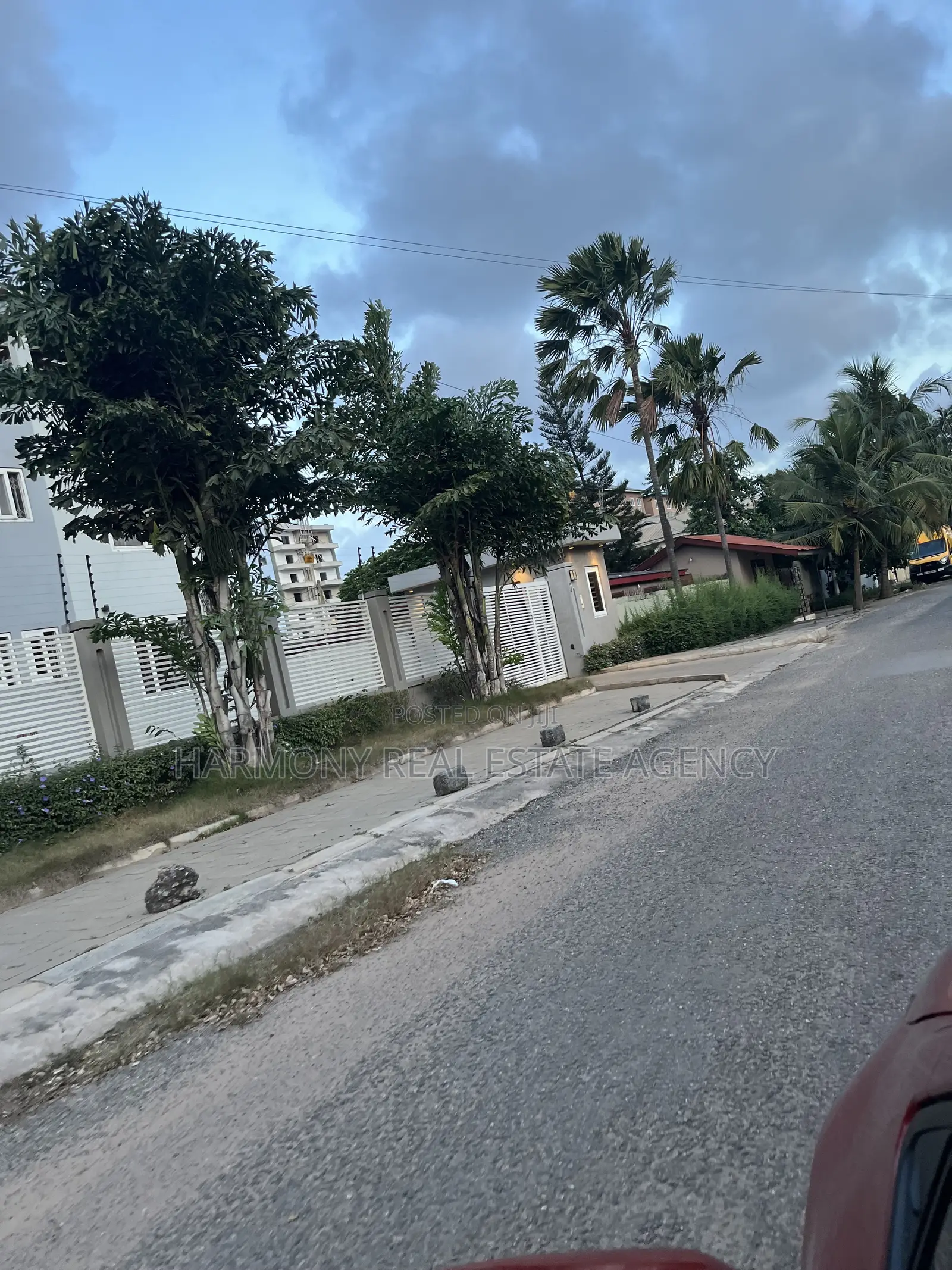 Land Forsale- Kokomlemle